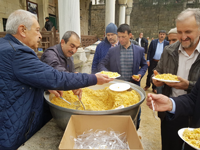 Cuma Namazı Sonrası Pilav Dağıtıldı