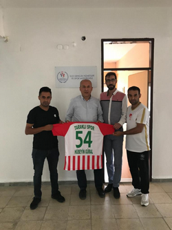 Kaymakam Cihat Koç'a Taraklıspor Forması