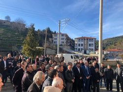 Umre yolcuları kutsal topraklara uğurlandı