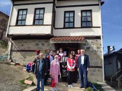 Bayrampaşa Kızılay Kadın Kolları Taraklı’day dı