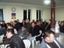 Pilavcı'ya İçdedeler Mahallesi Gençleri'n den Meşaleli Karşılama