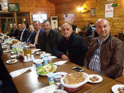 Muhtarlar Derneği’n den Veda Yemeği