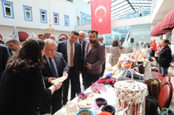 Özkaraman'a Teşekkür Plaketi