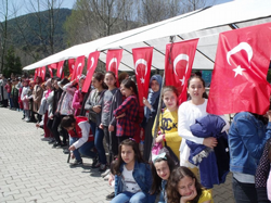 23 Nisan Törenle Kutlandı