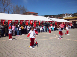 23 Nisan Törenle Kutlandı