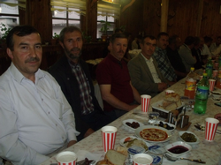 TARAKLI MUHTARLAR DERNEĞİ İFTAR VERDİ