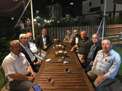 Eski Belediye Başkanı Özkaraman ve eski meclis üyeleri İftarda Buluştu