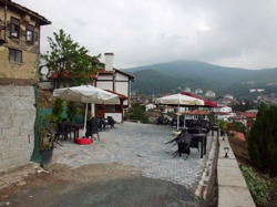 HİSAR KONAĞI ÖNÜNDE DÜZENLEME