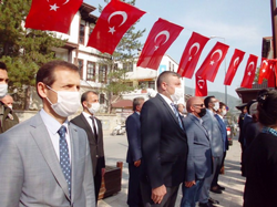 TARAKLI’DA 29 EKİM CUMHURİYET BAYRAMI ÇELENK SUNMA TÖRENİ: