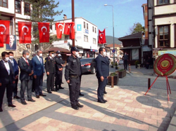 TARAKLI’DA 29 EKİM CUMHURİYET BAYRAMI ÇELENK SUNMA TÖRENİ: