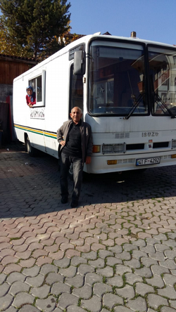 1 yıldır Karavan ile Dolaşan çift