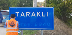 Taraklı'da Tabelalarda Bilgiler Silindi
