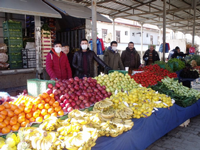 Koronavirüs nedeniyle Taraklı Halk Pazarı oldukça durgundu