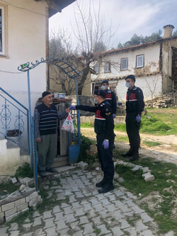 Taraklı’da Vefa Sosyal Destek Grubu Görevlileri Seferber oldu