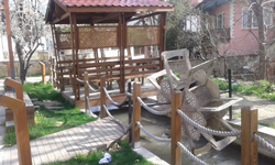 Kimliği belirsiz kişiler Rüştiye Çay Bahçesi’ne Zarar veriyor
