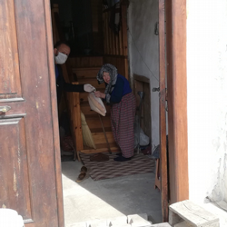 Taraklı Belediyesi Kapı Kapı Dolaşıyor