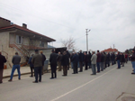 Cenaze namazı Evinin önünde kılındı