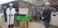 Cenaze namazı Evinin önünde kılındı