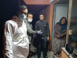 Yaşlıların Maaşları Evlerine Götürülüyor