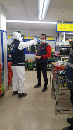 Polis kapı kapı dolaşıp ateş ölçtü