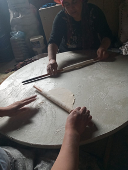 Sahur yemeğinin Vazgeçilmez yemeği “Yufka” Hazırlığı