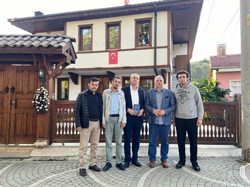 Tacettin Özkaraman'a Bayram Armağanı Tadında Kitap Sürprizi