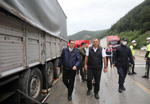 Vali Kaldırım kaza yerinde incelemelerde bulundu
