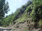 KAYALAR TEHLİKE SAÇIYOR