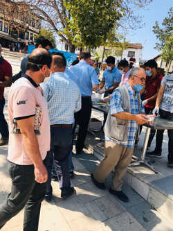 Taraklı Ülkü Ocakları Aşure Dağıttı