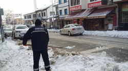 TARAKLI’DA KAR TEMİZLEME SEFERBERLİĞİ
