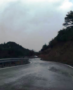 YOLLAR KÖSTEBEK YUVASINA DÖNDÜ