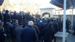37 YAŞINDAKİ 3 ÇOCUK ANNESİ NİLÜFER ERTÜRK TOPRAĞA VERİLDİ