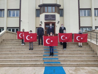 İstiklâl Marşı'mızı Güzel Okuma Yarışmasında Dereceye girenlere Ödül