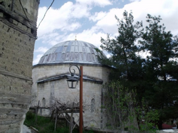 Tarihi Kurşunlu Camii İlgi Bekliyor