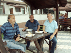 ECZANE AKAY AÇILDI