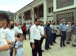 ECZANE AKAY AÇILDI