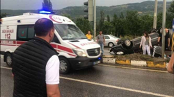 Taraklı'dan dönen Vali Kaldırım, aracından inerek yarılılara yardımcı oldu