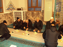 Aşağı Camiide Sabah Namazı Buluşması