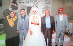 Yöresel Gelenekler ile Evlendiler