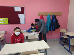 Kaymakam Hacıismailoğlu Karne Dağıttı