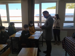 Kaymakam Hacıismailoğlu Karne Dağıttı