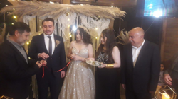BÜŞRA İLE MURAT İLK ADIMI ATTILAR