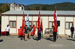 CUMHURİYETİMİZİN KURULUŞUNUN 99 YILI COŞKUYLA KUTLANDI