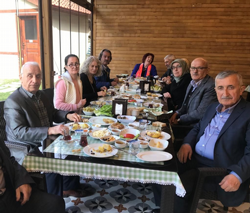 Ticaret Lisesi 74 mezunları Taraklı’da Buluştu