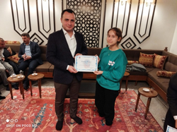 Satranç Şampiyonları Kupalarını Aldı