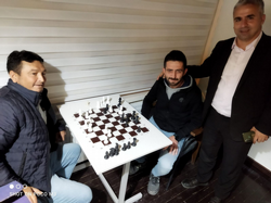 Satranç Şampiyonları Kupalarını Aldı