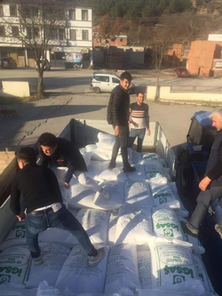21 Ton Gübre Dağıtıldı