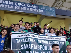 Taraklılı Öğrenciler Sakaryaspor'a Uğur Getirdi: Sakaryaspor 2 - Gençlerbirliği 1