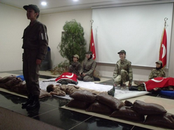 18 MART ÇANAKKALE ZAFERİ VE ŞEHİTLERİ ANMA GÜNÜ TARAKLI’DA DA TÖRENLE KUTLANDI