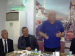 ÖZKOÇ TARAKLI’DA MUHTARLARLA İFTAR’DA BULUŞTU
